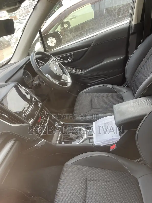 Subaru Forester 2018 Black - 1