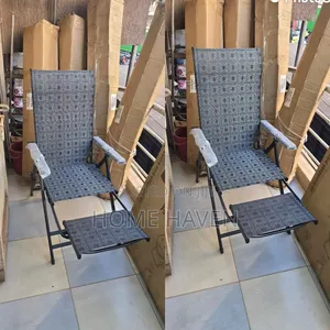 Folding Zero Gravity Lounge Chair