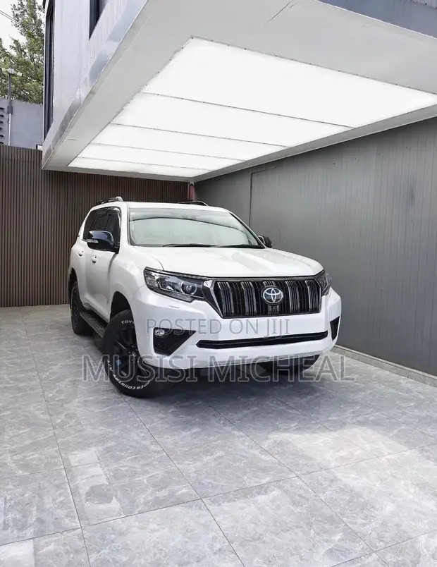 Toyota Land Cruiser Prado 2.8 2021 White - 1
