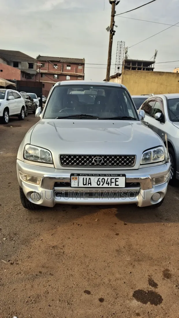 Toyota RAV4 2001 Silver - 1