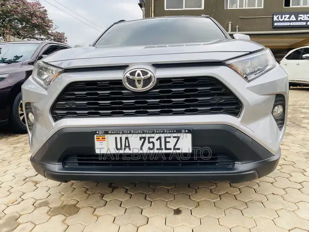 Toyota RAV4 2020 - 1