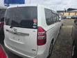 Toyota Noah 2.0 143hp FWD (8 Seater) 2012 White - 3