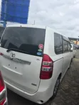 Toyota Noah 2.0 143hp FWD (8 Seater) 2012 White - 5