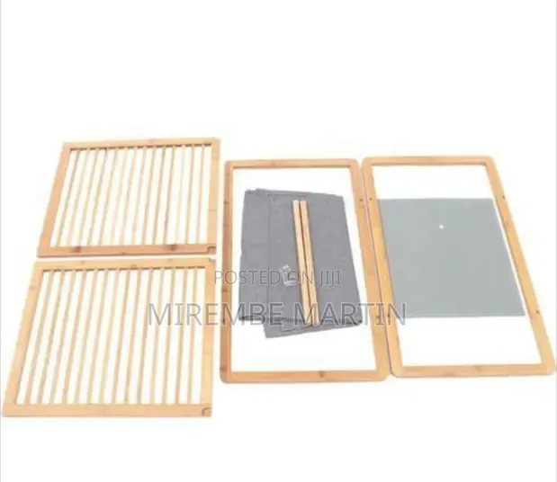 Space-Saving Wall-Mounted Retractable Drying Rack - 1