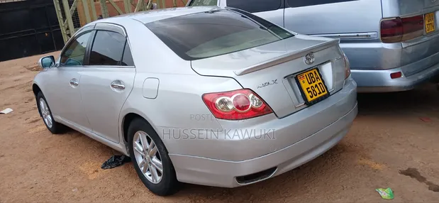 Toyota Mark X 2009 Silver - 1