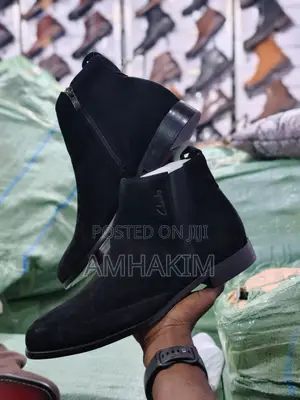 Classic Men's Clarks Suede Chelsea Boots
