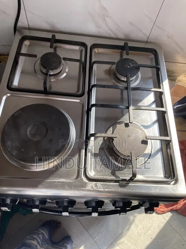 Globalstar 50x50cm Oven and Cooker - 1