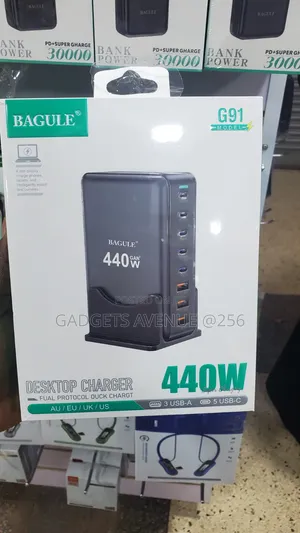 8-Port GaN Fast-Charging Station (440W)