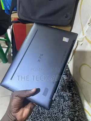 Dell XPS 13 9320 Laptop - Core i7, 16GB RAM, 512GB SSD
