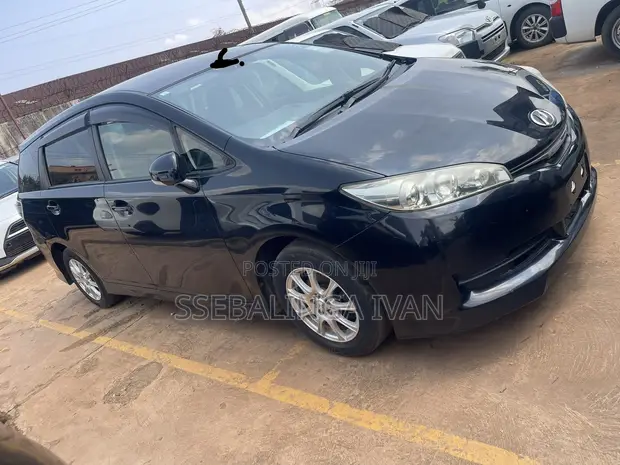Toyota Wish 2012 Black - 1