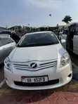 Toyota Auris 2011 White - 1