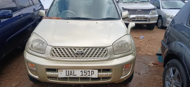 Toyota RAV4 Automatic 2003 Yellow - 1
