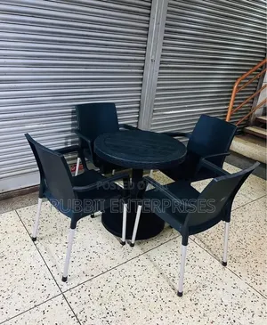 1 Black Round Table + 4 Cappuccino Black Chairs