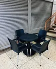 1 Black Round Table + 4 Cappuccino Black Chairs - 4