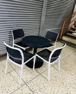 Round Table with 4 Armless Chairs (Black and White)