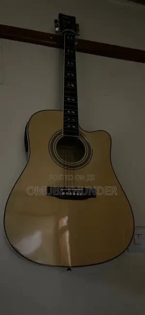 Yamaha Acoustic Guitar
