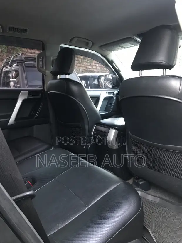 Toyota Land Cruiser Prado 2015 Black - 1