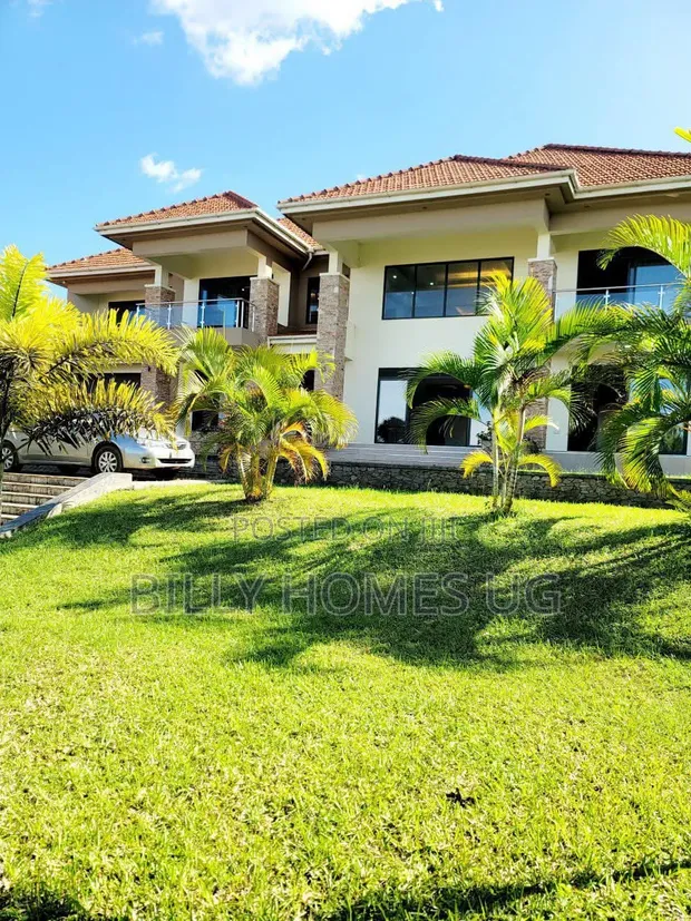 6-Bedroom Mansion for Sale in Ssisa with Lake View - 1