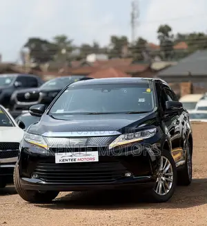 Toyota Harrier 2.0 4WD Premium 2019