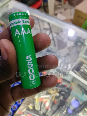 2pcs Rechargeable 18650 Lithium-Ion Batteries - 5500mAh 3.7V