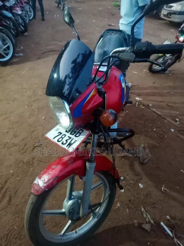 Bajaj CT 125X 2023 Red - 1