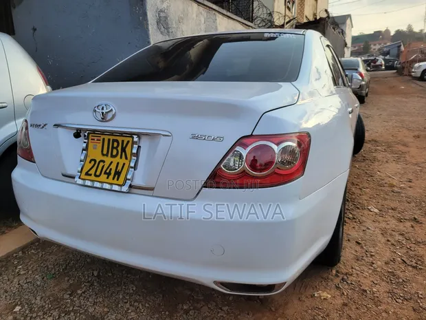 Toyota Mark X 2.5 AWD 2006 White - 1