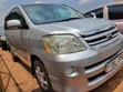 Toyota Noah 2.0 AWD (8 Seater) 2005 Silver - 3