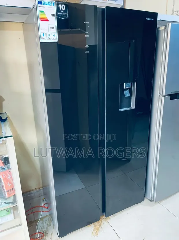 Hisense 670L Black Mirror Side-by-Side Refrigerator - 1