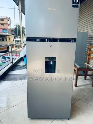 Hisense Refrigerator 270L with Water Dispenser