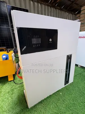 5.6kW Solar Hybrid Inverter with 5.12kWh Battery