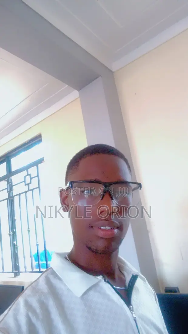 Part-time & Weekend CV - Nikyle - 1