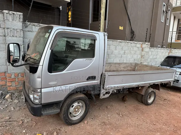 Mazda Titan Truck (Bongo) - Food Truck - 1