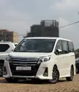 Toyota Noah 2.0 AWD (7 Seater) 2015 White - 3