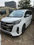 Toyota Noah 2.0 AWD (7 Seater) 2017 White - 2