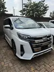 Toyota Noah 2.0 AWD (7 Seater) 2017 White - 5