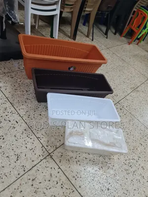 Bacon Rectangular Plastic Flower Pots (Outdoor)