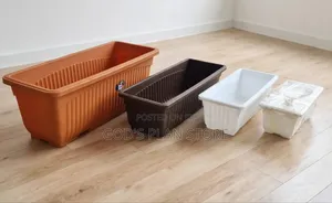 Plastic Flower Pots - Outdoor Planters