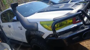 Toyota Hilux 2018 Double Cabin