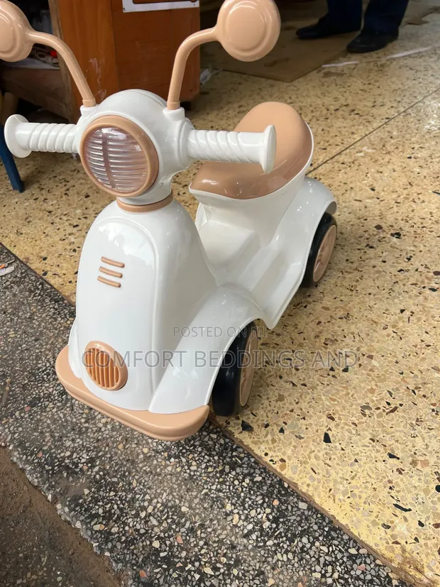 Horn Ride-on Car - Brown (1-3 Years) - 1
