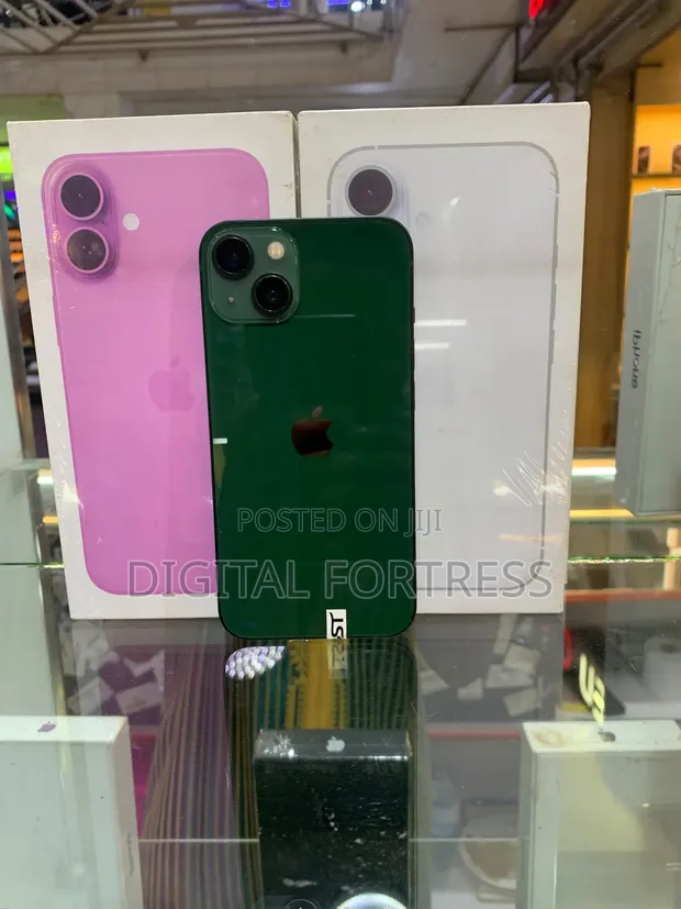 Apple iPhone 13 128GB Green - 1