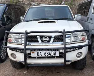 Nissan Hardbody NP300 Truck