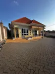 4 Bedroom Bungalow with Quarters in Ssisa for Sale - 3
