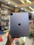 Apple iPad Pro 12.9 (2022) 128GB Gray - 3