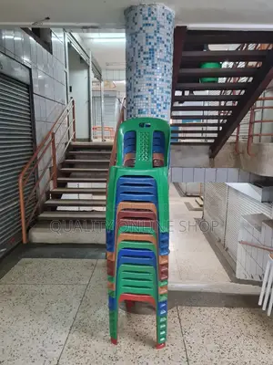 Quality Online Plastic Chairs - Brand New