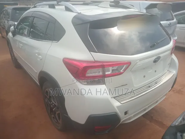 Subaru XV 2017 White - 1