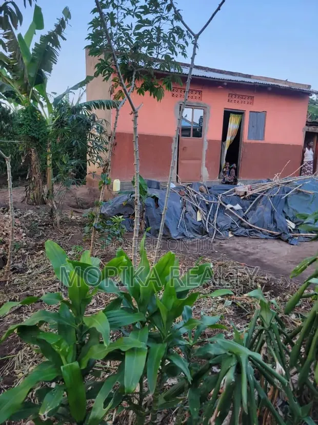 2 Bedroom House for Sale in Namayumba - 1