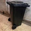 Heavy Duty 120L Plastic Dustbin with Wheels - Black - 3