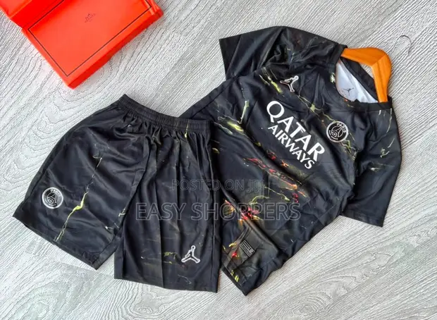 Paris Saint-Germain Jordan 'Night Edition' Kids Kit - 1