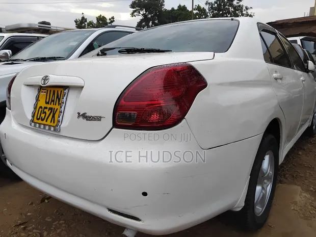 Toyota Verossa 2003 White - 1