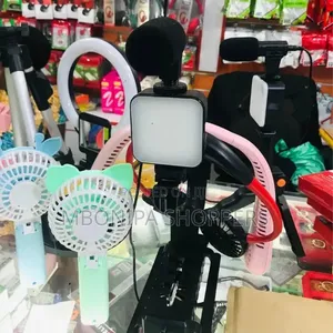 Vlogging Pro Kit: Tripod, Microphone, LED Light